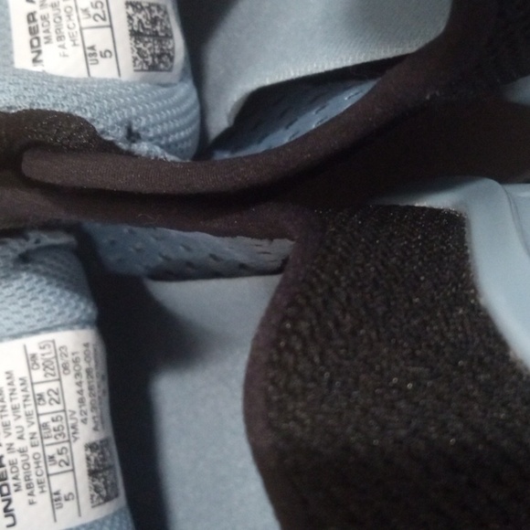 UNDER ARMOUR BLACK BLUE GRANITE HOVR SONIC 6 SNEAKERS SIZE 5 NWT - Picture 8 of 8